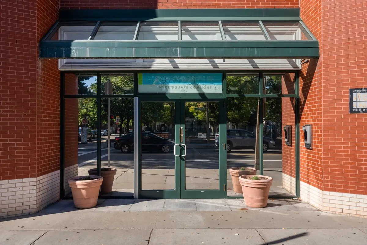 327 Centre St #206B, Boston, MA 02130 - #1
