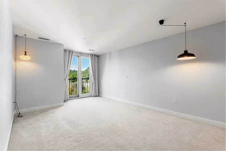327 Centre St #206B, Boston, MA 02130 - #3