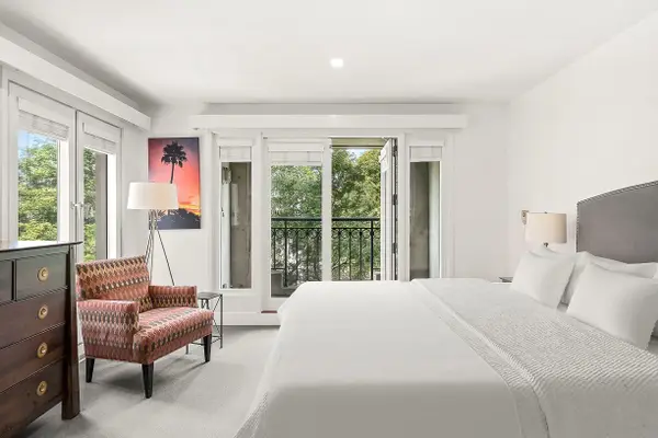 20 Rowes Wharf #501, Boston, MA 02110