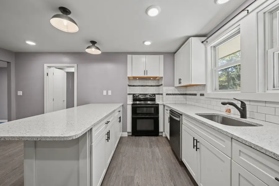 52 Forest Park Rd, Woburn, MA 01801 - #3