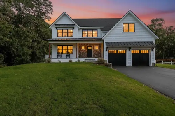 158 Lake St, Wilmington, MA 01887