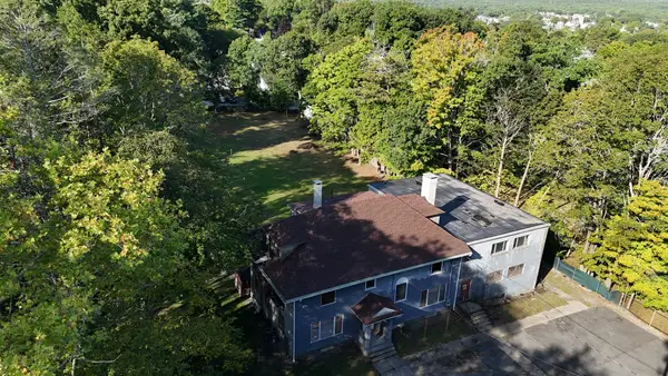 68 Smith Rd, Milton, MA 02186