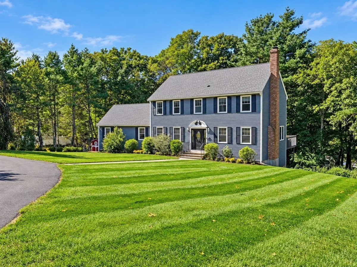 6 Rhonda Rheault Dr., Oxford, MA 01540 - #1