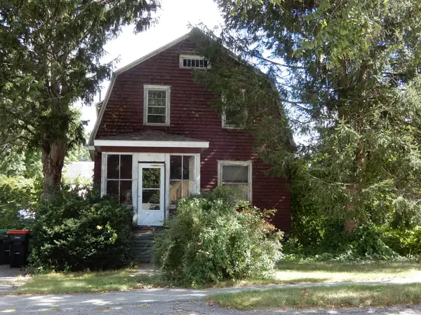 39 Baker St, Foxboro, MA 02035