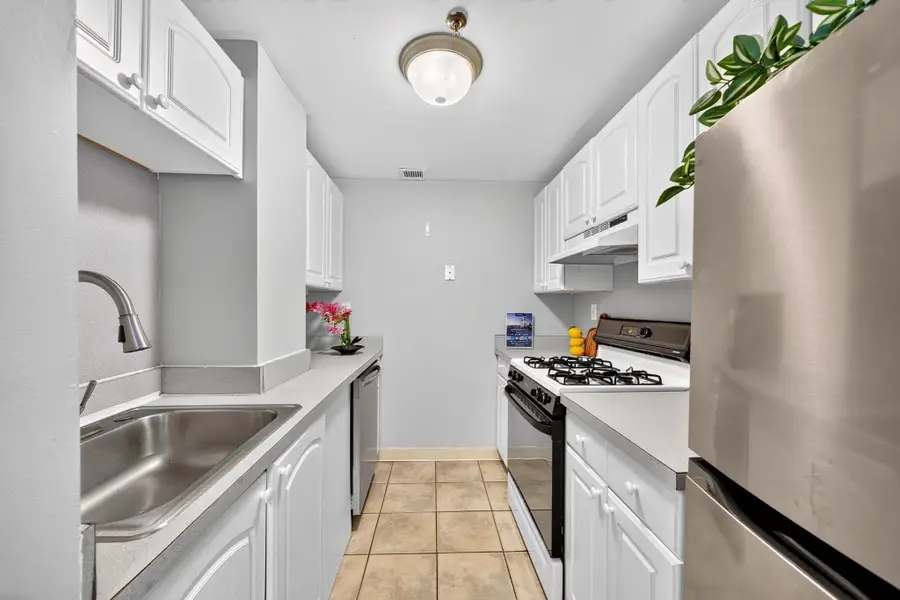 15 N Beacon St #U316, Boston, MA 02134 - #3