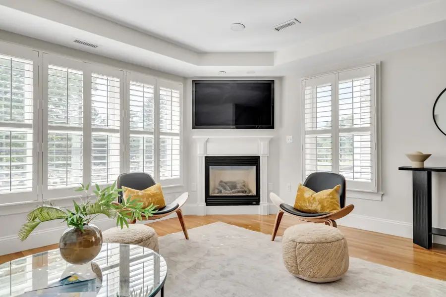 845 Lagrange St. #3, Boston, MA 02132 - #3