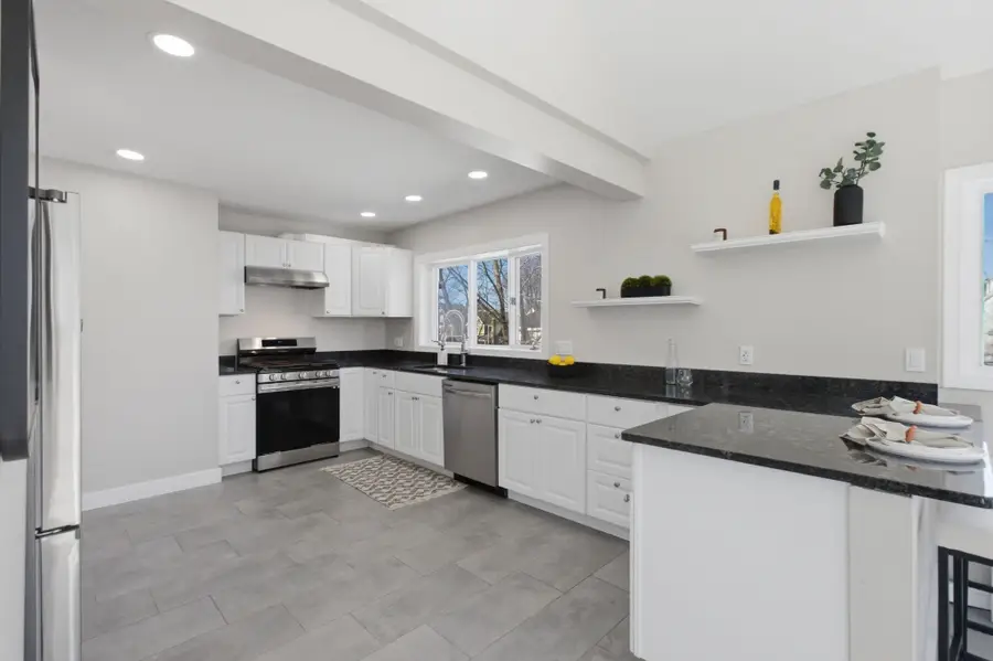 15 S Fairview St #3, Boston, MA 02131 - #2