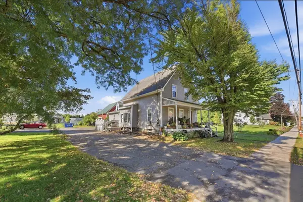 30 Sugarloaf Street, Deerfield, MA 01373