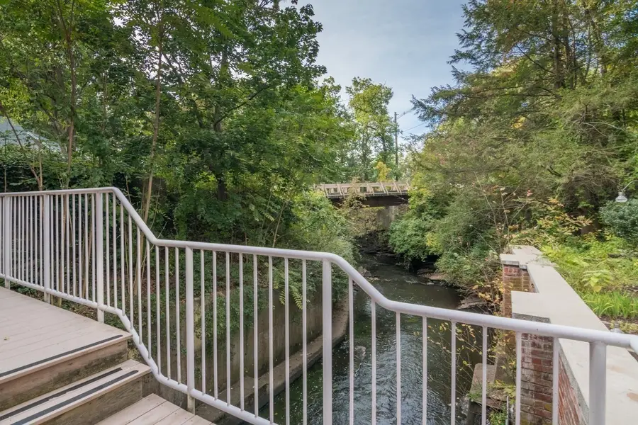 124 College Street #2, South Hadley, MA 01075 - #3