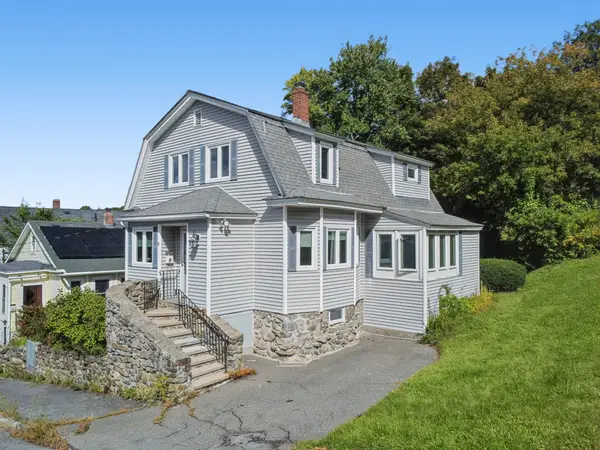 9 Columbus Ave, Lawrence, MA 01841