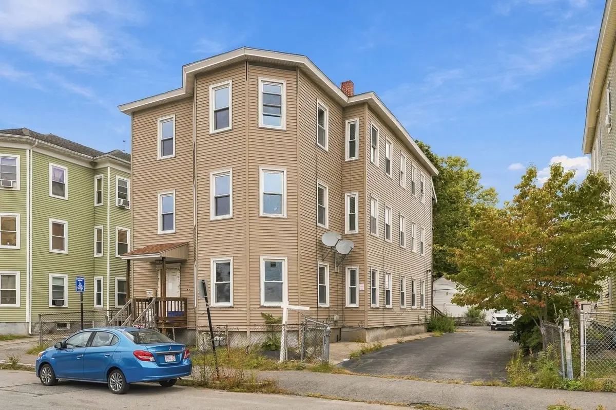7 Preston St, Worcester, MA 01610 - #1