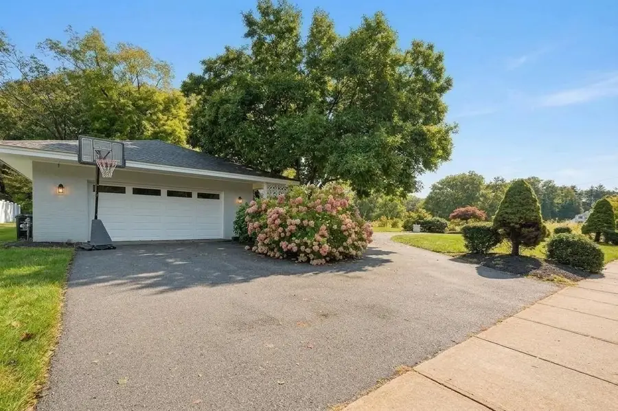 83 Braemoor Road, Brockton, MA 02301 - #3