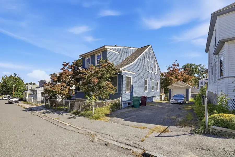 36 Putnam Ave, Lowell, MA 01851 - #2