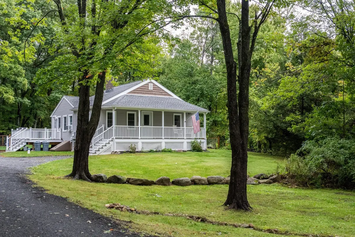 192 Vining Hill Rd, Southwick, MA 01077 - #1