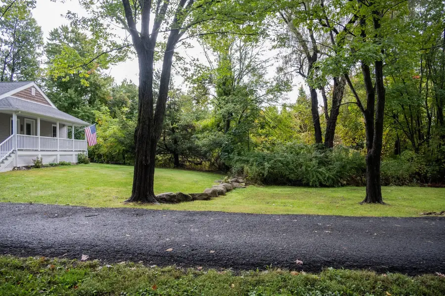 192 Vining Hill Rd, Southwick, MA 01077 - #3