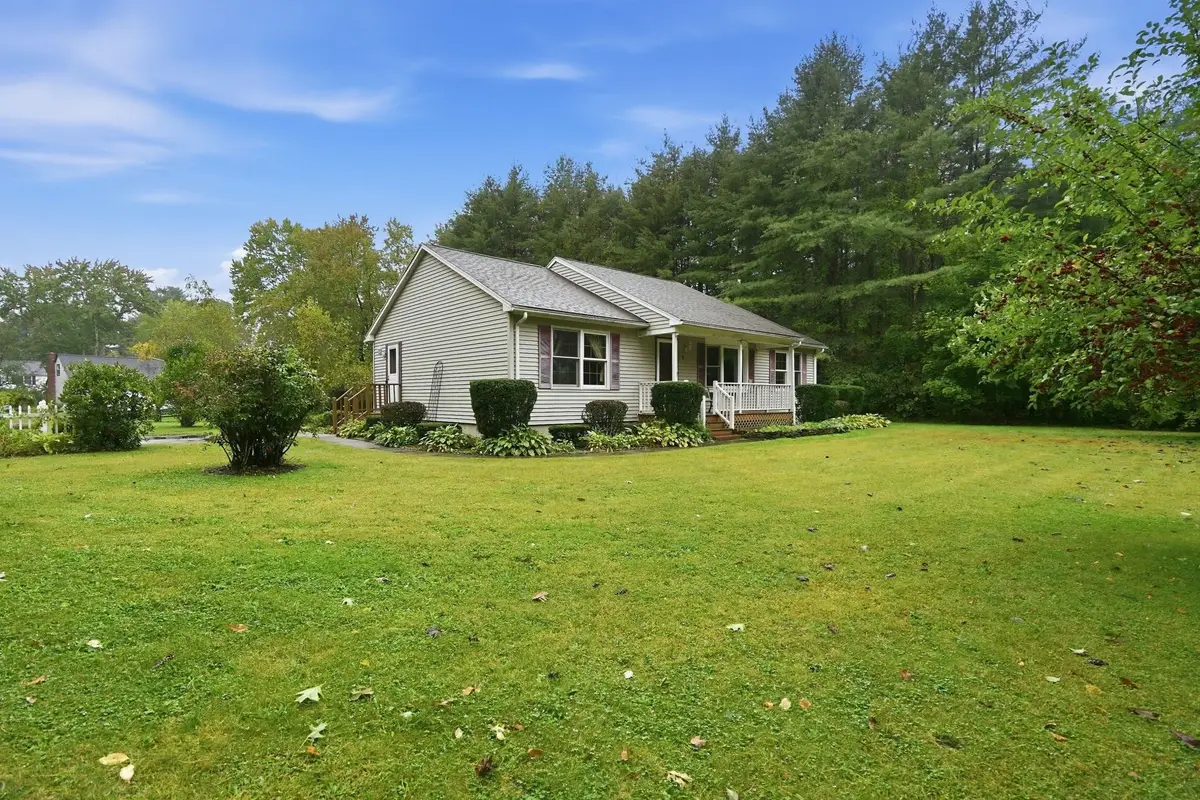 7 Thompson Street, Palmer, MA 01069 - #1