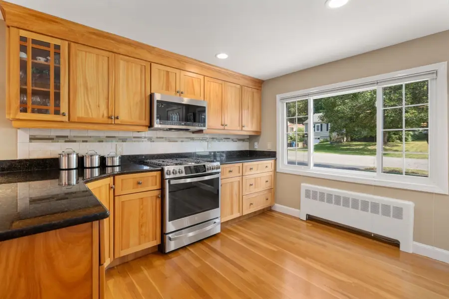 7 Cape Cod Ln, Canton, MA 02021 - #3