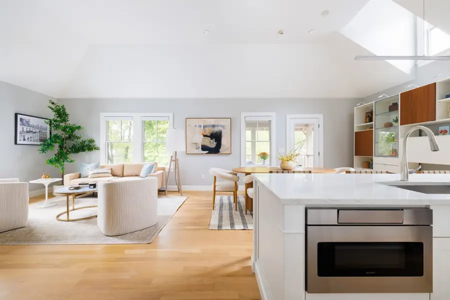 29 Elm St #3, Brookline, MA 02445 - #2