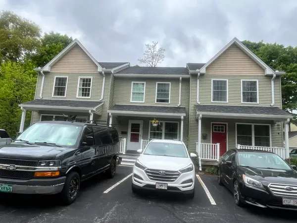 17 Arcade Street #B, Northbridge, MA 01588