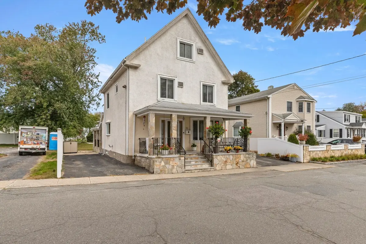 21 Buxton St, Peabody, MA 01960 - #1