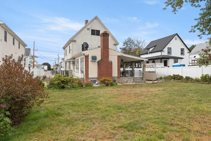 21 Buxton St, Peabody, MA 01960 - #3