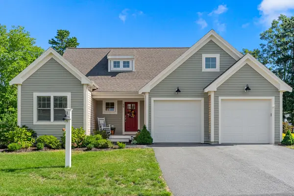 86 White Clover Trl, Plymouth, MA 02360