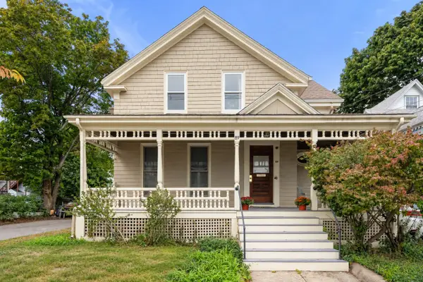 89 Dover St, Somerville, MA 02144