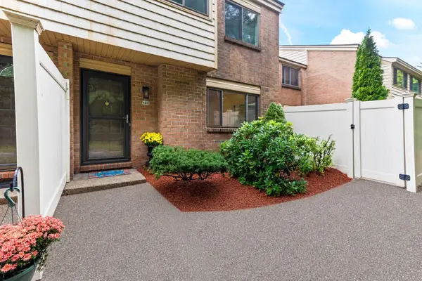 131 Greenbrook Drive #131, Stoughton, MA 02072