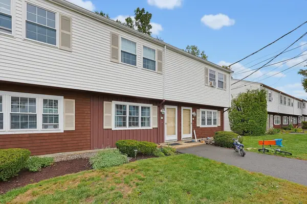 11 Al Pace Dr #B-11, North Attleboro, MA 02760