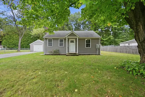 43 Pine Acre Rd, Springfield, MA 01129