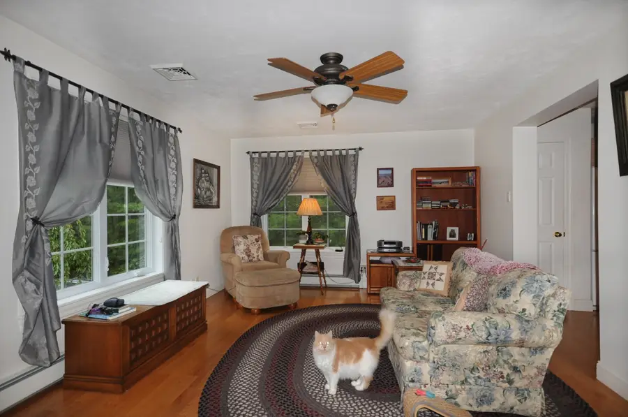 868 Main St, Wareham, MA 02576 - #3