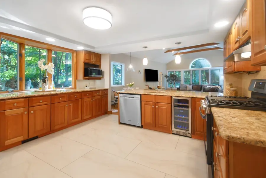 320 Russell Street, Carlisle, MA 01741 - #3