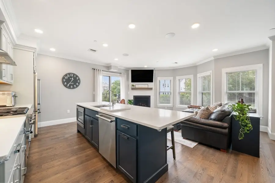 138 Neponset Ave #4, Boston, MA 02122 - #3