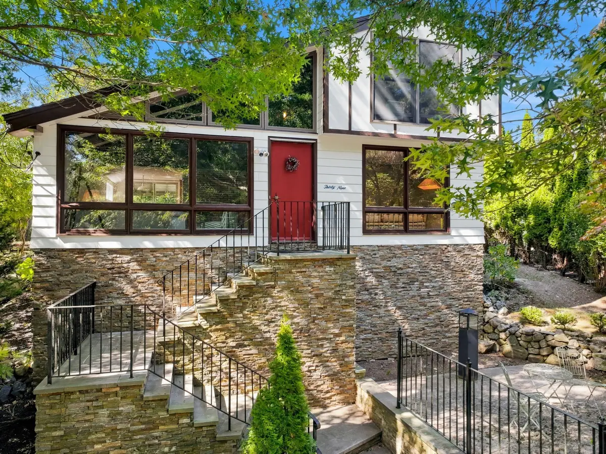 39 Sylvan Ave, Wakefield, MA 01880 - #1