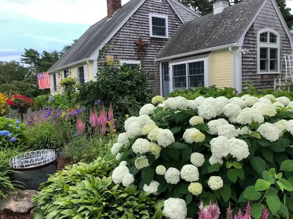 8 Midway Rd, Bourne, MA 02559