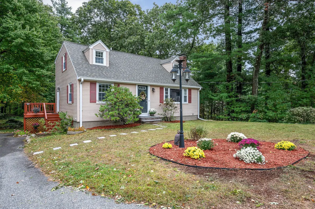 137 Central St, North Reading, MA 01864 - #1