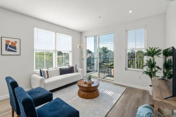 10 Somerset #307, Winthrop, MA 02152