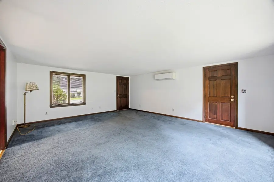 83 Barbara St, Westfield, MA 01085 - #2