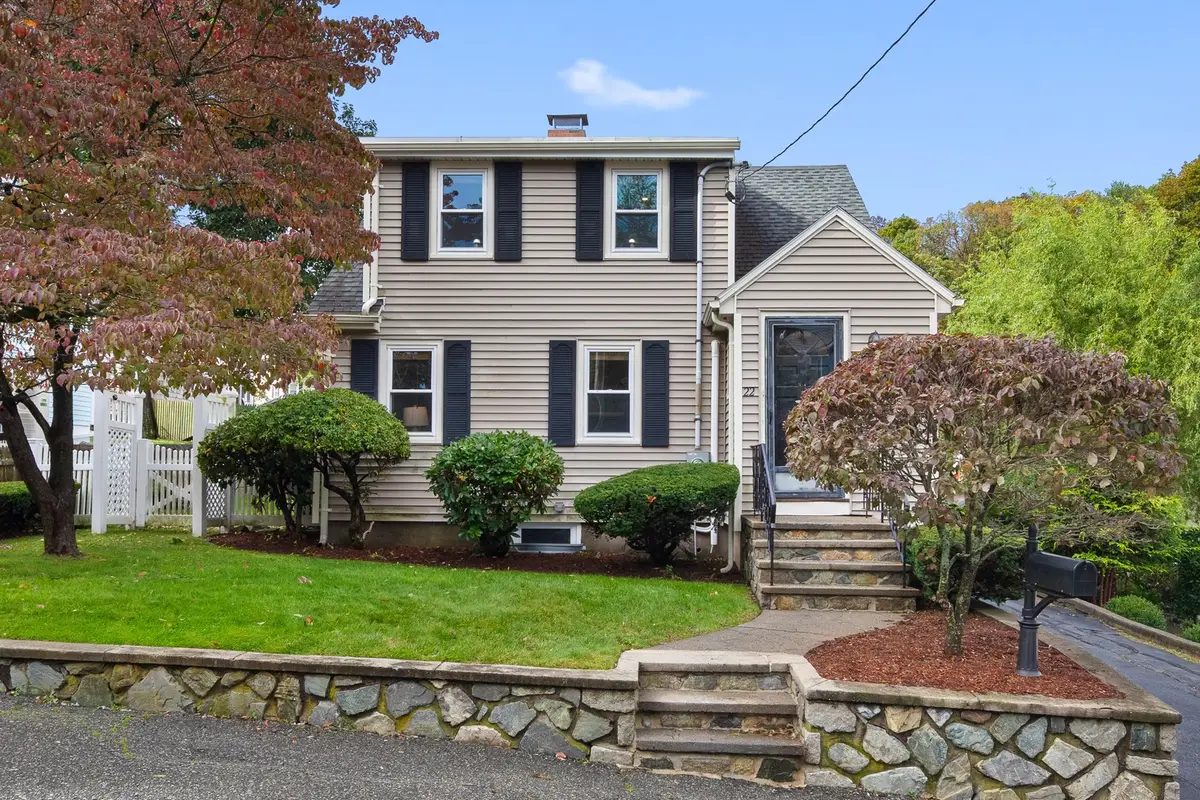 22 Ash St, Melrose, MA 02176 - #1