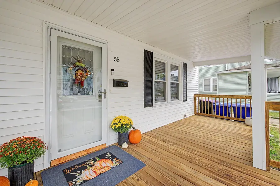 55 Elmwood Ave, Holyoke, MA 01040 - #2