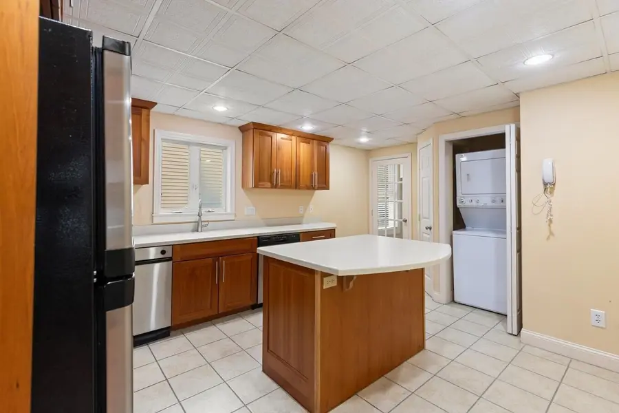 42 Howard St, Cambridge, MA 02139 - #3