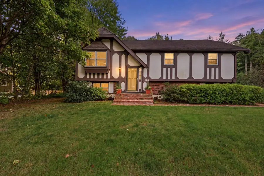 82 West St, Douglas, MA 01516 - #2