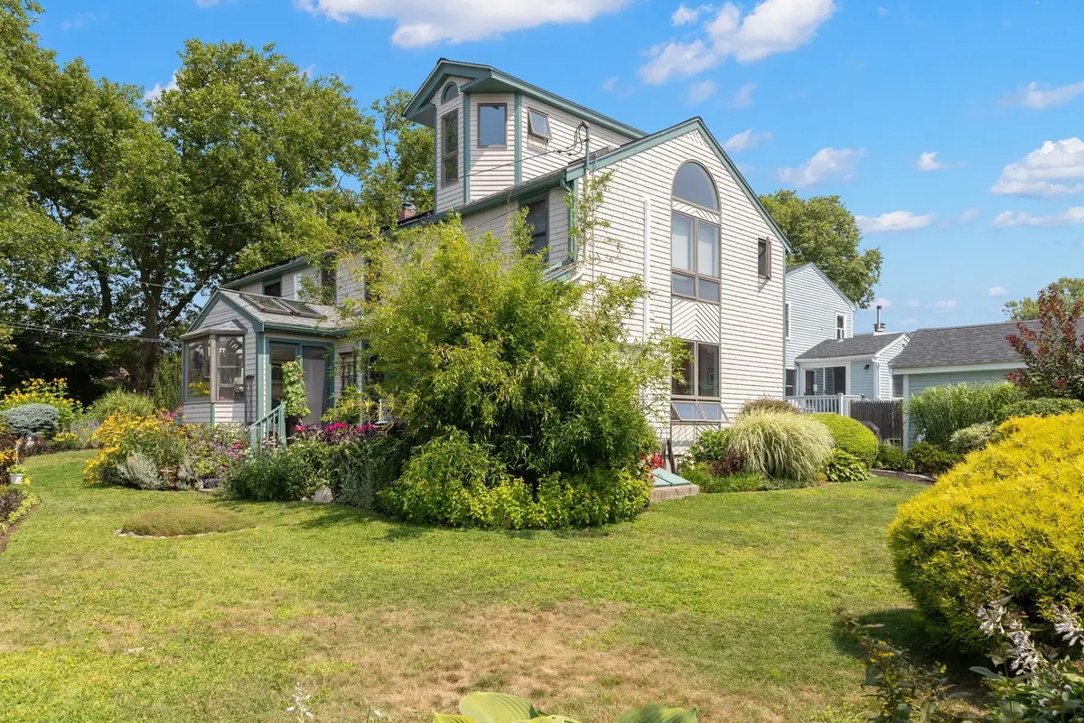 17 Sutton Ave, Salem, MA 01970 - #1