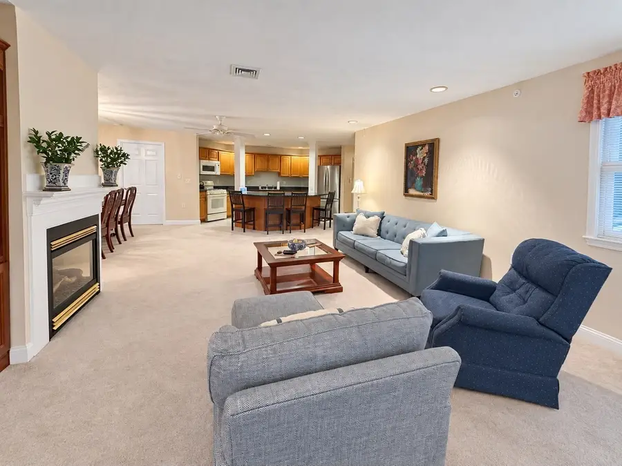 6 Technology Dr #133, North Chelmsford, MA 01863 - #3