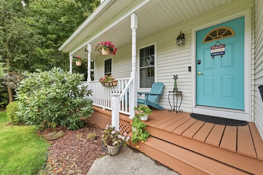 10 John St, East Longmeadow, MA 01028 - #2