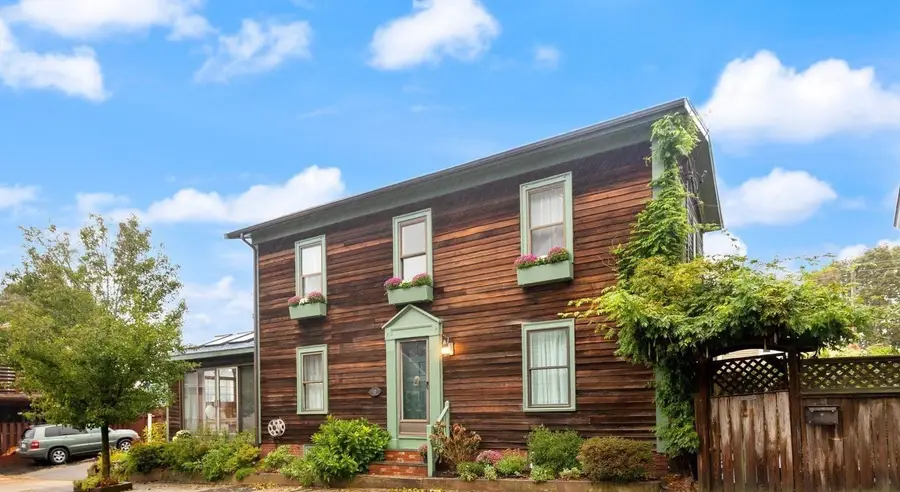 15 Myrtle St, Beverly, MA 01915 - #2