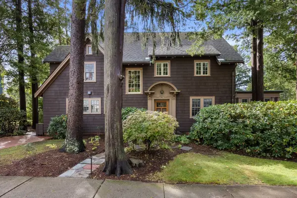34 Hancock Ave, Newton, MA 02459