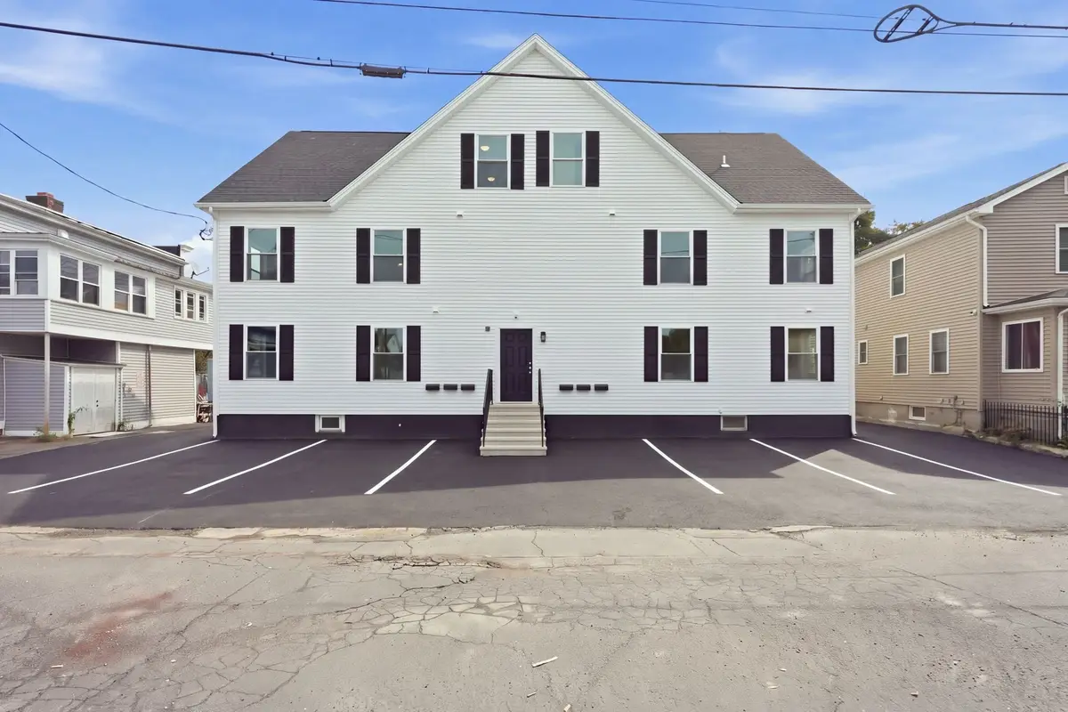 4 Phelps Ave, Westfield, MA 01085 - #1
