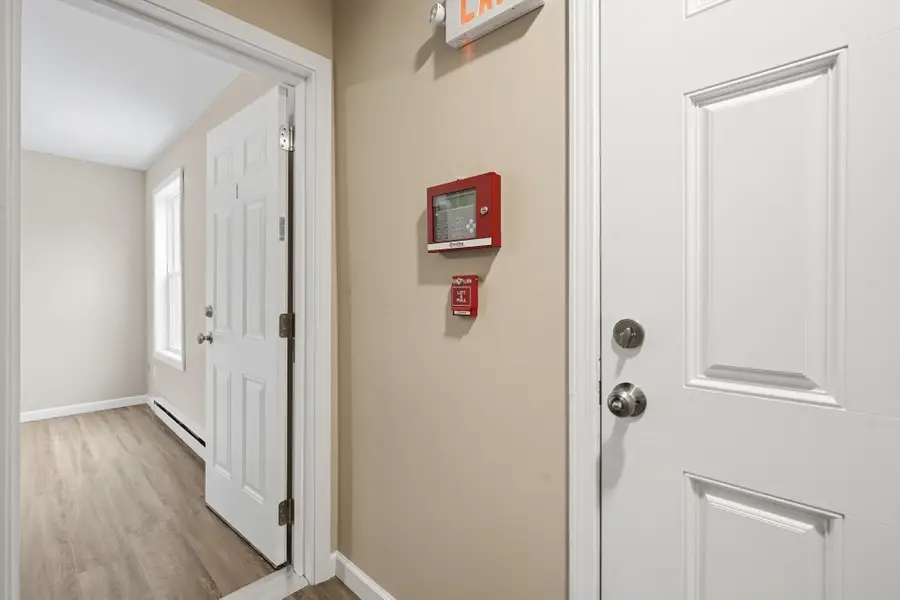 4 Phelps Ave, Westfield, MA 01085 - #3