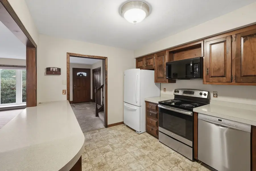 44 Dennison Hill Rd, Southbridge, MA 01550 - #3